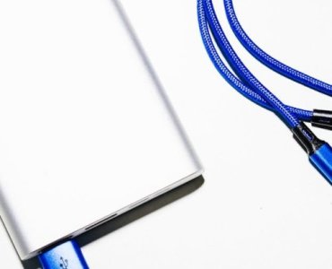 Starcie gigantów mAh: test i ranking najpojemniejszych powerbanków