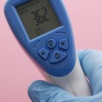 Smart termometry bezdotykowe pod lupą: wielkie porównanie dokładności, szybkości i funkcji (2026)