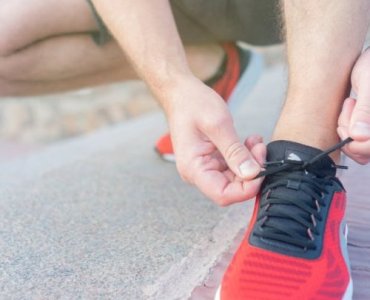 Trailówki pod lupą: kluczowe różnice, które zmienią Twoje bieganie w terenie